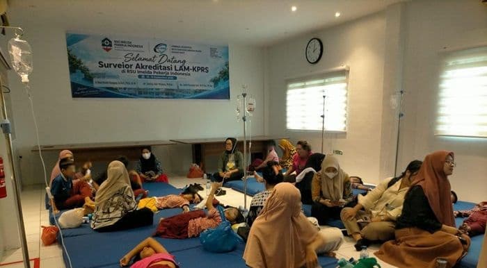 belasan_siswa_sd_di_medan_timur_diduga_keracunan_susu_mbg_dilarikan_ke_rumah_sakit__2026-10-09_15-12-35_9243